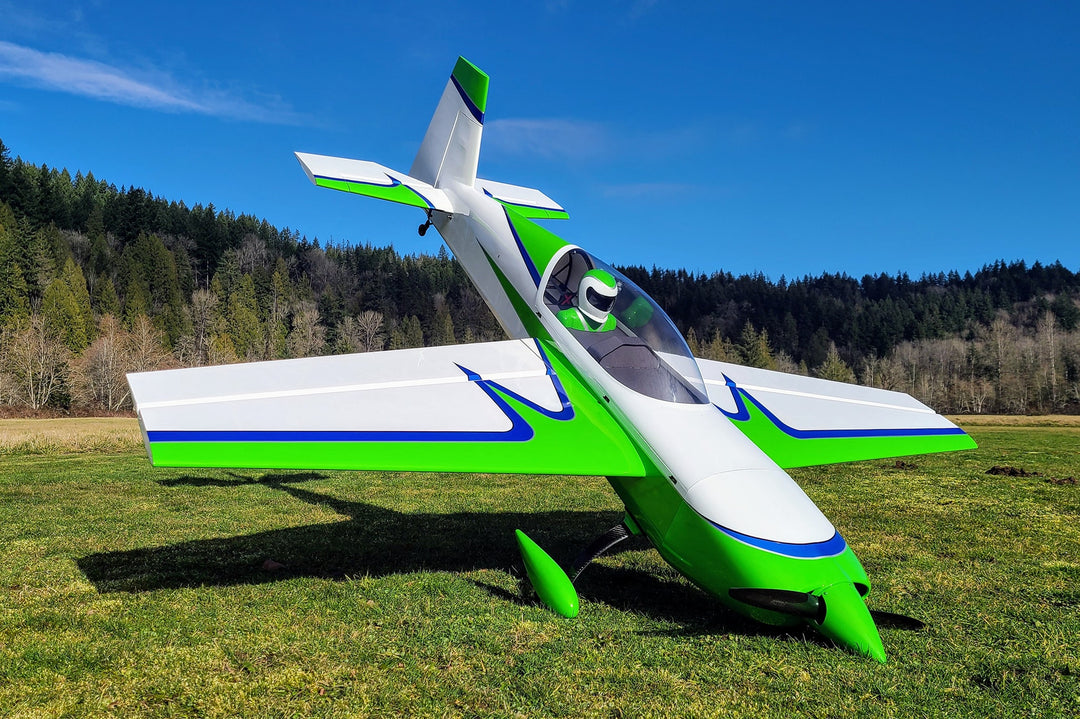 EF - 91" Extra 300 V2 - Green/White