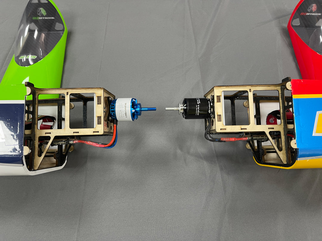 SW - 48" Slick 360 V2 - White/Green Scheme C - PNP