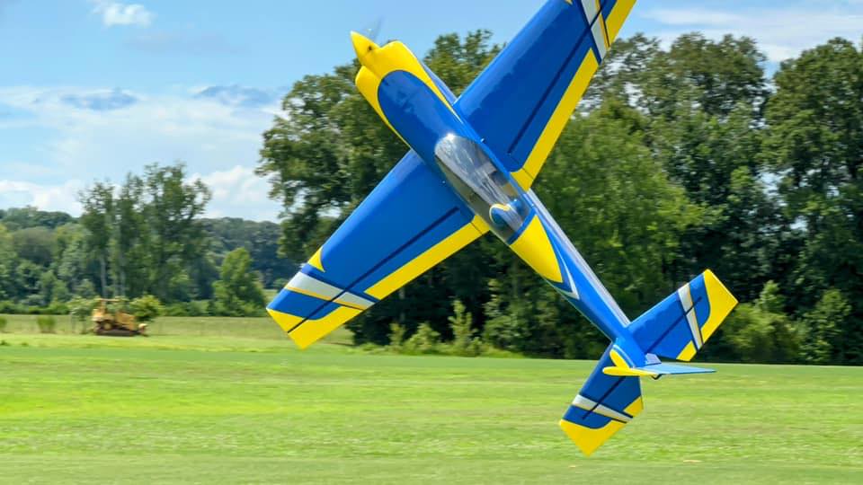 EF - 85" Edge 540T - Blue/Yellow
