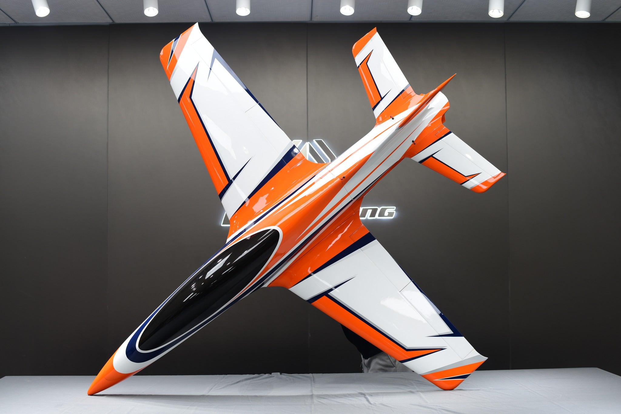 SW - Falcon 2.1M - ORANGE – Extreme Flight