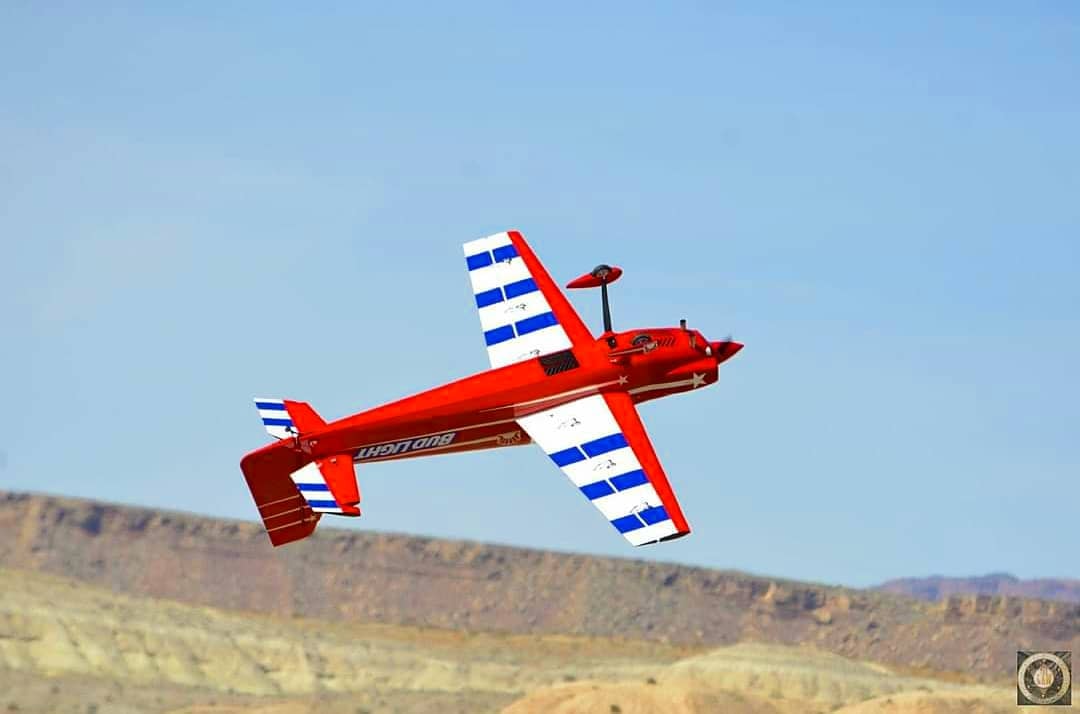 EF - 125" Laser EXP V2 - "Traditional" Red/White/Gold (4 cylinder version)