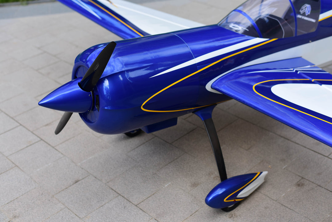 SW - 104" YAK 54 - WHITE/BLUE - (A)