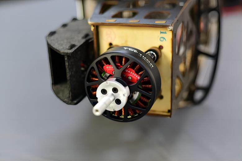 SW - 67" Laser 260 V2 - WHITE/RED (C) PNP