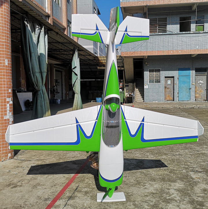 EF - 91" Extra 300 V2 - Green/White