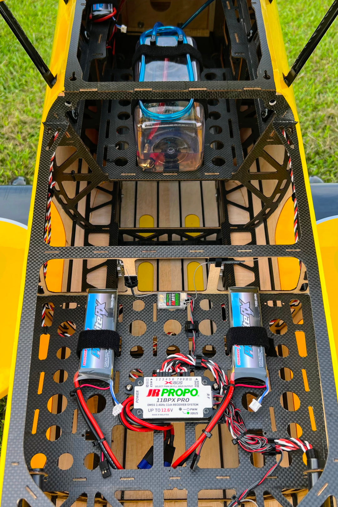 Legacy - 110" Muscle Bipe - Yellow/Black