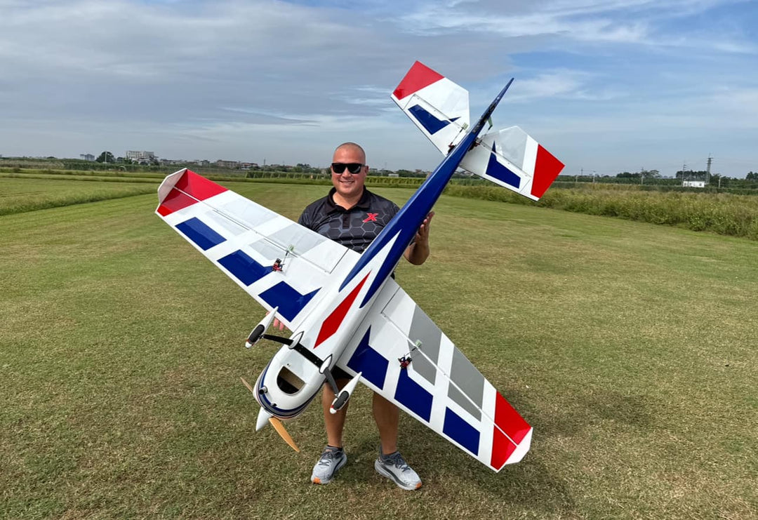 EF - 75" Extra 260 - Blue/White