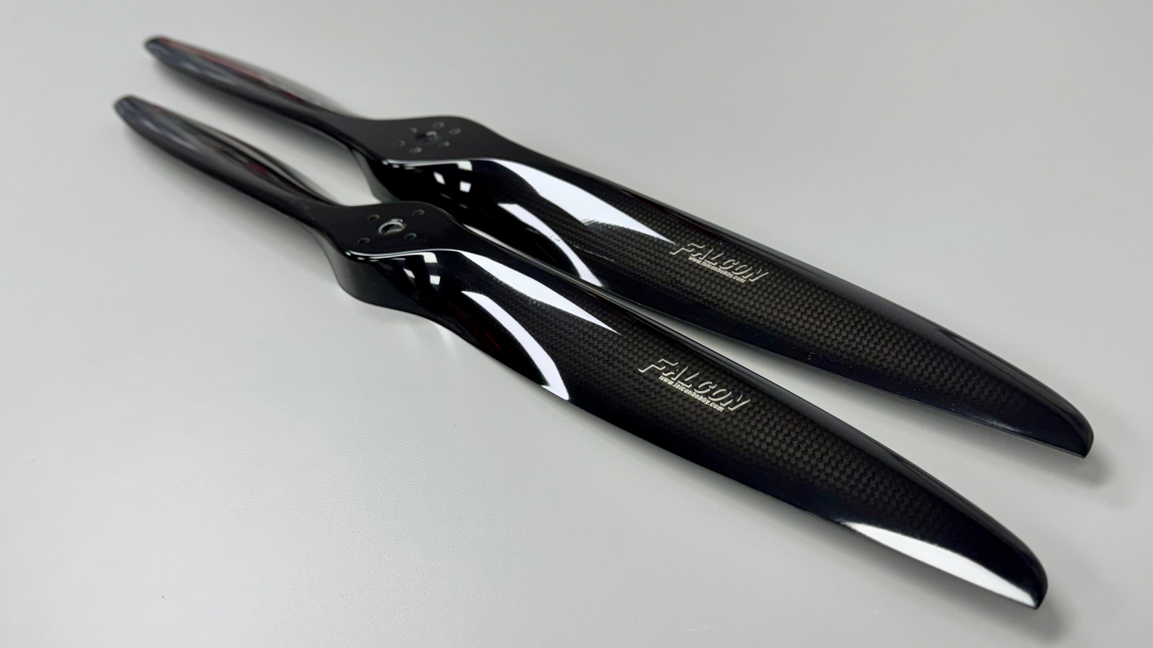 Falcon CF - GAS - PREDRILLED – Extreme Flight