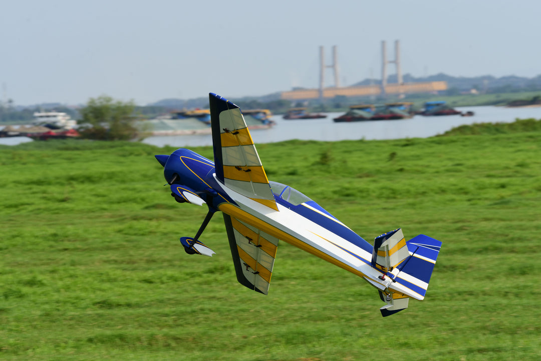 SKYWING - 104" YAK 54 - WHITE/BLUE - (A)