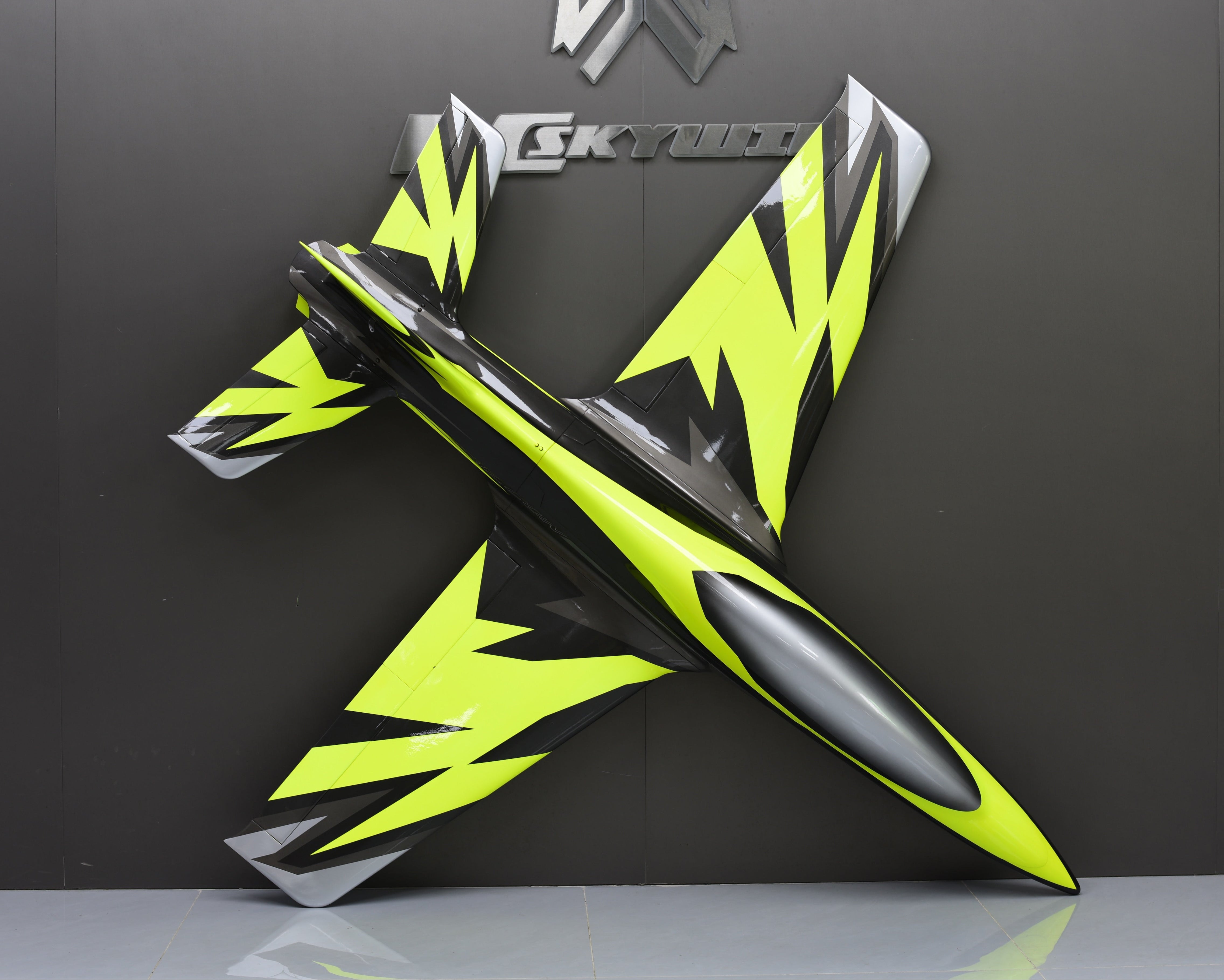 Skywing - 2.8m Falcon Jet - VERTICAL STAB/RUDDER – Extreme Flight