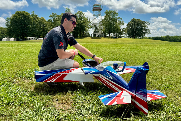 EF - 67" Extra 300 - Blue/White - RxR