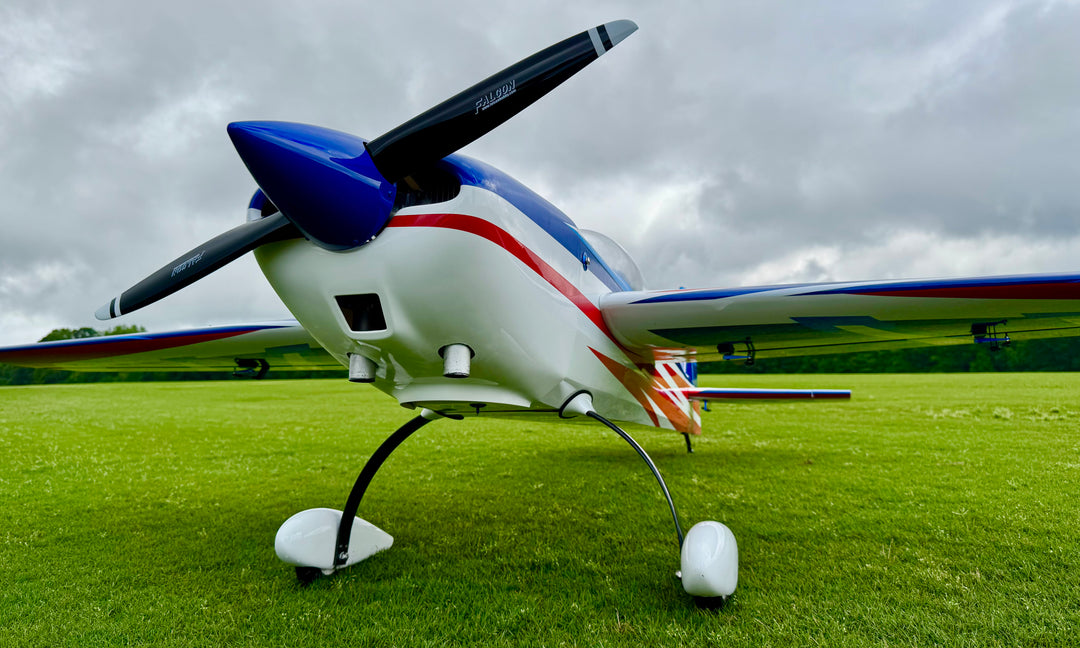 EF - 105" Extra 300 - Blue/White