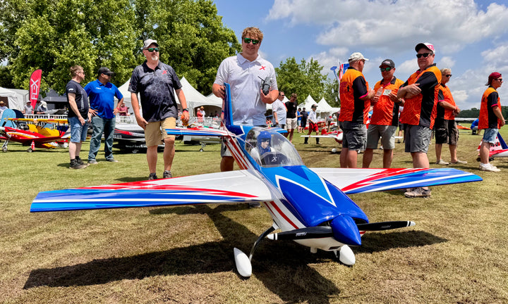 EF - 105" Extra 300 - Blue/White