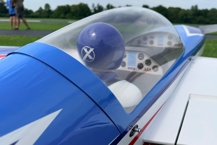 EF - 92" Extra 300 - Blue/White