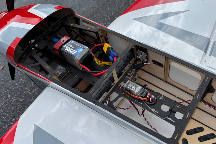 EF - 67" Extra 260 - White/Red - RxR