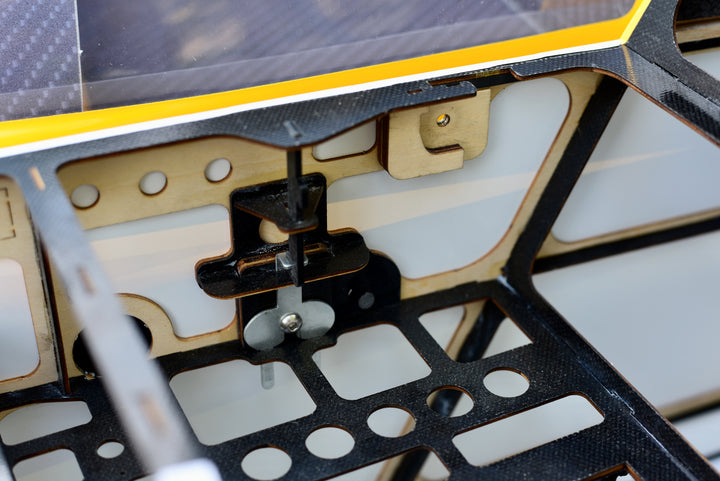 SW - 89" Laser 260 - White/Yellow (D)