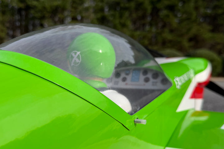 EF - 67" Cap 580 - Green/Red - ARF